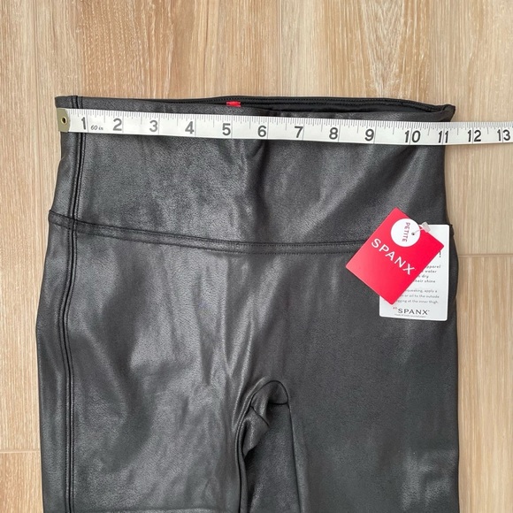 SPANX Petite Faux Leather Leggings S PETITE - Picture 5 of 9